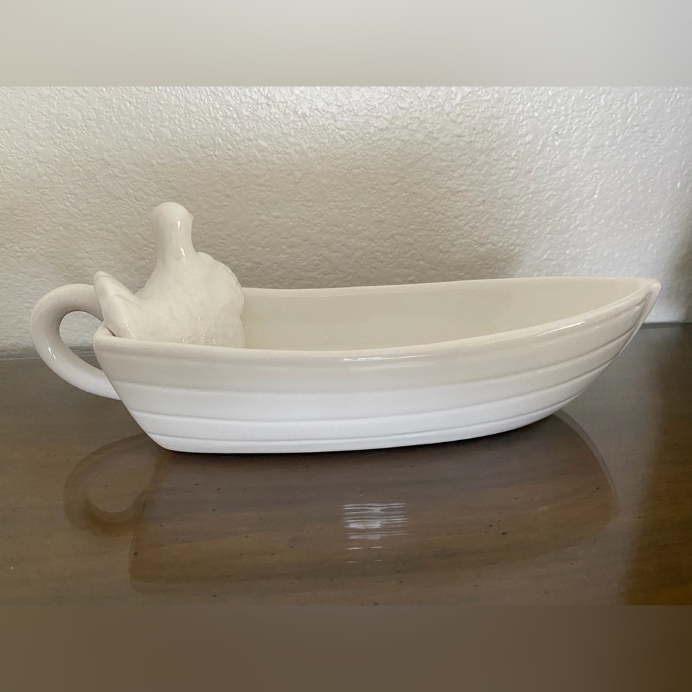 USS Gravy Boat Ship Shape Novelty Ceramic Serving Dish Gold & White - Picture 7 of 10